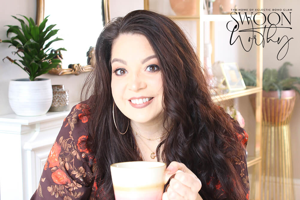 Kimberly Duran from Swoon Worthy presents the contest DIY for the best tip 