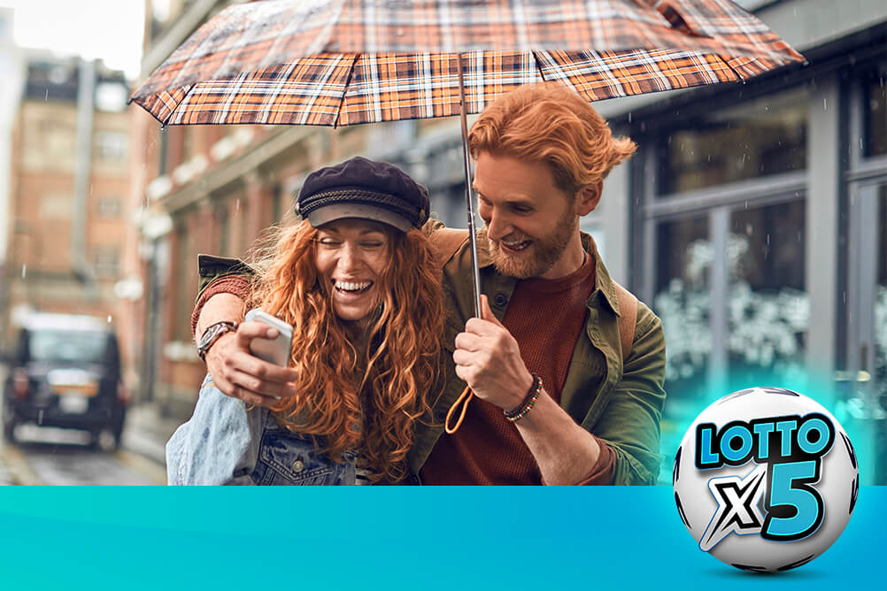 How to play Lotto x5 Happy UK ginger couple playing lotto x5 on their phone